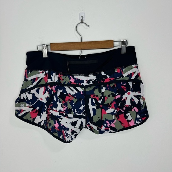 Lululemon Speed Short Pop Cut Boom Juice Multi Black Women’s Size 8 - Picture 5 of 15